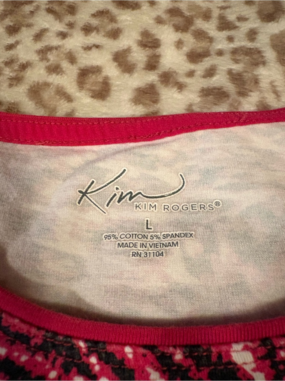 Kim Rogers Pink and Black Animal Print Short Sleeve Top Size Large - Picture 2 of 4